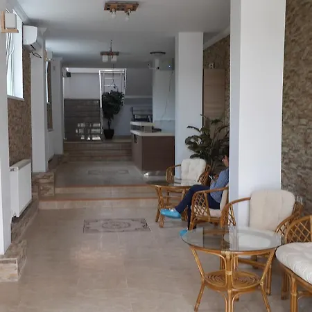 Ottoman 3*